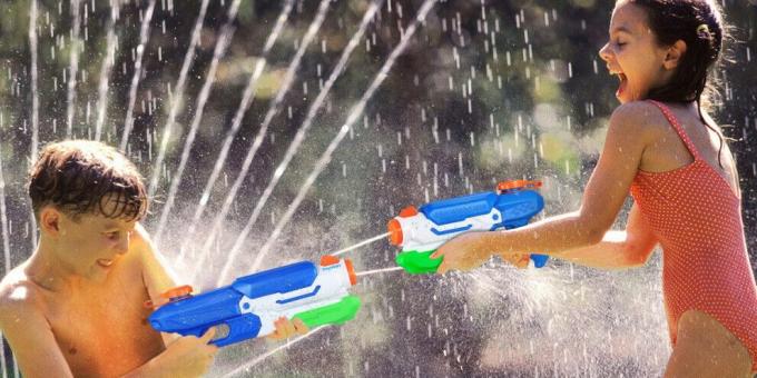 Laste sünnipäev: korraldada võitlus veega püstolid