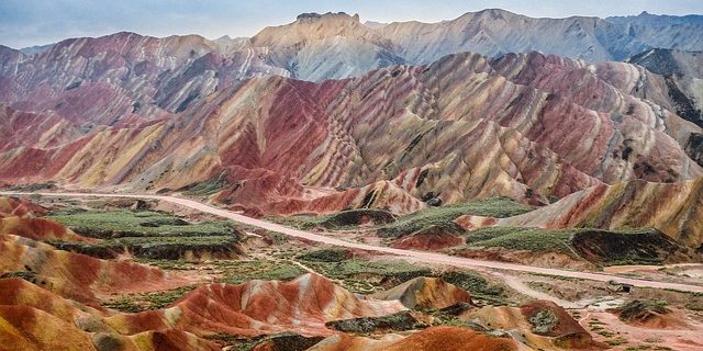 Aasia territooriumil teadlikult meelitab turiste: värviline mäed Zhangye Danxia riiklike geoloogiliste Park, Hiina