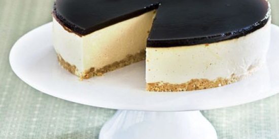Cheesecakes retseptid: Kohv ja liköör juustukook ilma küpsetamine
