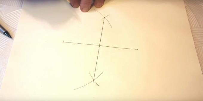 Kuidas joonistada viiekordset tähte: tõmmake vertikaalne joon