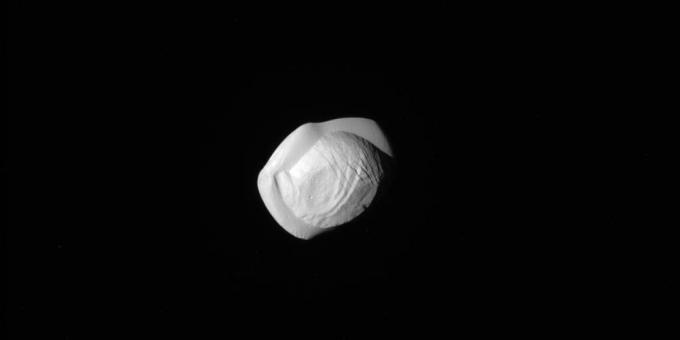 Foto ruumi: matsakas Saturni orbiidi