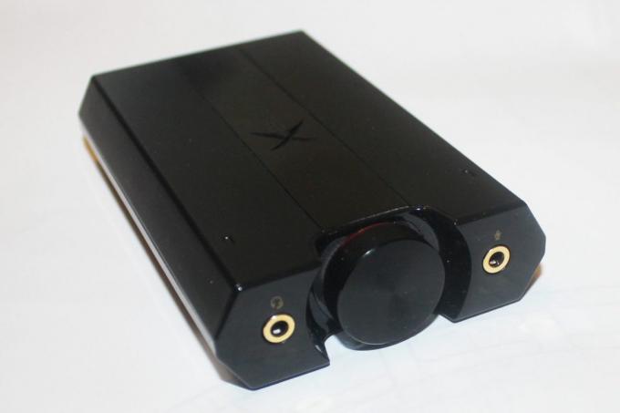 Creative Sound BlasterX G5: esipaneelil