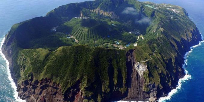 Aasia territooriumil ei ole asjata meelitada turiste: vulkaanilise saare Aogasima, Jaapan