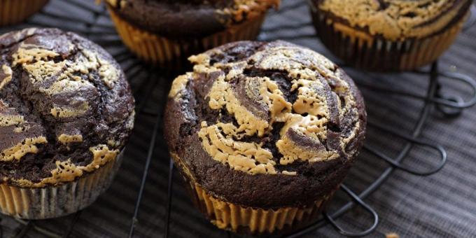 Chocolate muffinid maapähklivõi