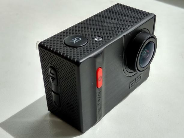 Elephone Ele Kaamera Explorer Pro: esipaneelil