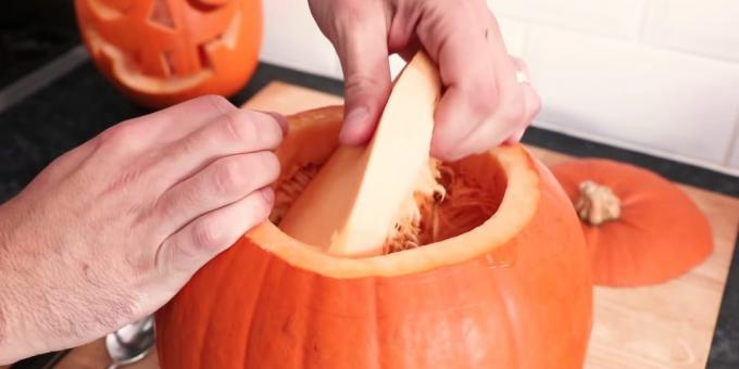 Kuidas lõigata kõrvitsa jaoks Halloween kätega: võtta paberimassi