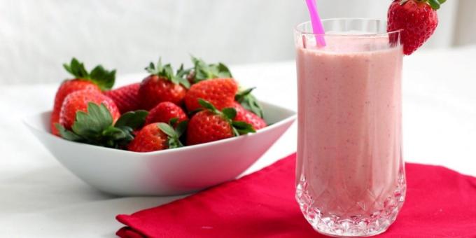 Retseptid maasikad: Kasutatav piimakokteil maasikatega