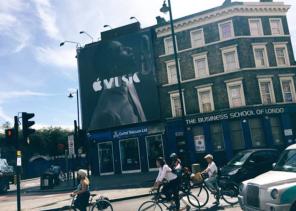 FOTO: Kuidas Apple touts oma muusika teenuse kogu maailmas
