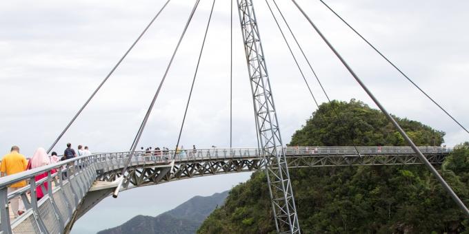 Hirmsaimad sillad: taevasild Langkawi saarel