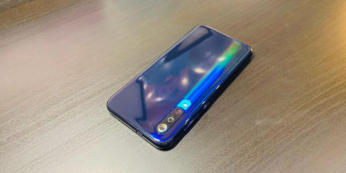 Xiaomi Mi 9 SE: asjas