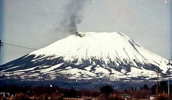 Vembud aprill 1: ärganud vulkaan