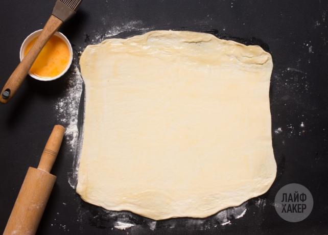 Kuidas kokk juustukangid: rullima tainast