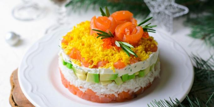 Kihiline salat punase kala ja riisiga