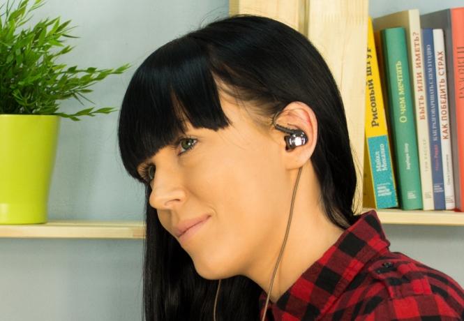 Armatuur kõrvaklapid Creative Aurvana In-Ear3 Plus on hästi hoitud kõrva