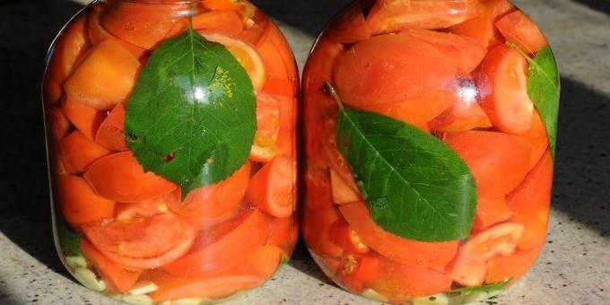 viilutatud tomatid küüslaugu talveks