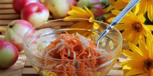 Artišokk retseptid: Sweet salat maapirni, õun ja porgand