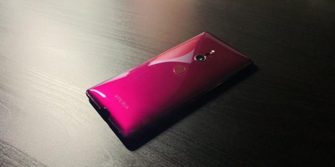 Sony Xperia XZ3: Üldvaade taga