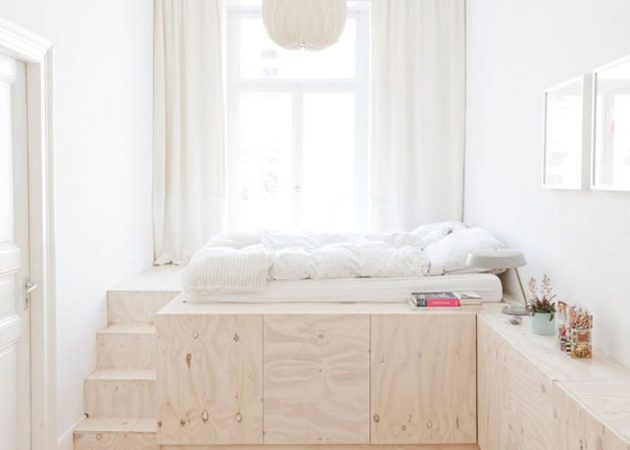 Kitsas magamistuba: panipaik voodi
