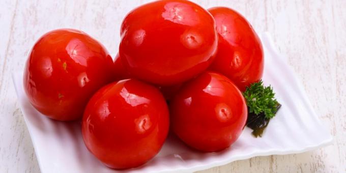 Soolatud tomatid mädarõikaga