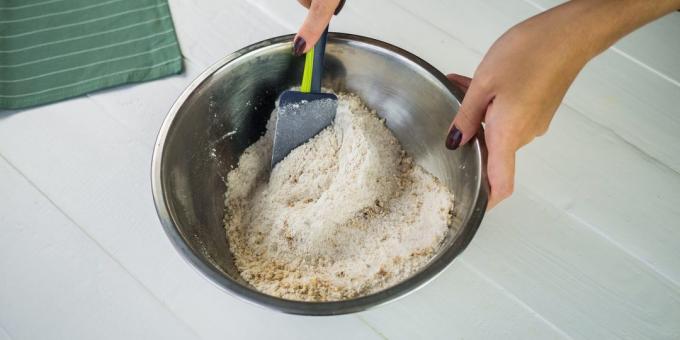 Kuidas kokk kook pirnide: Mix kuni sile